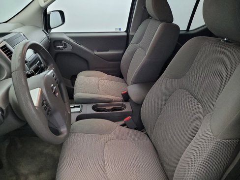 Used 2018 Nissan Frontier SV image 17