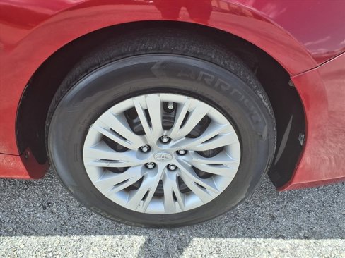 Used 2012 Toyota Camry LE image 9