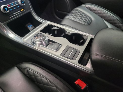 Used 2024 Ford Edge Titanium image 26