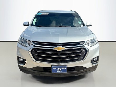 Used 2018 Chevrolet Traverse LT image 2
