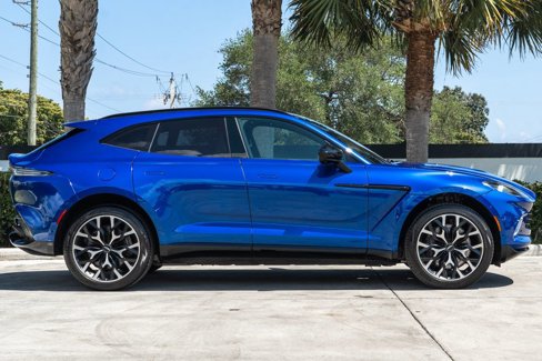 Used 2021 Aston Martin DBX image 9