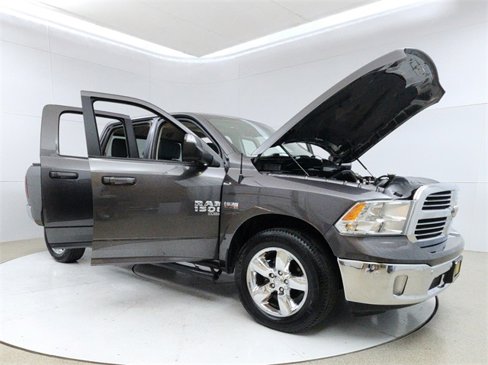 Used 2019 RAM 1500 Big Horn image 9