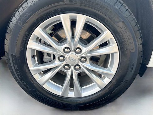 Used 2023 Cadillac XT6 Luxury w/ LPO, Floor Liner Package image 33