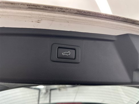 Used 2015 Subaru Outback 2.5i Limited image 21