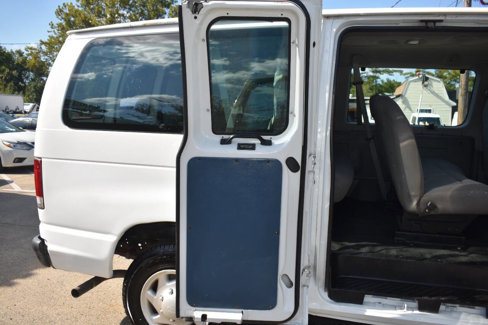 Used 2008 Ford E-150 and Econoline 150 Wagon image 40