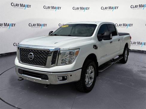 Used 2016 Nissan Titan SV image 1