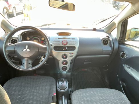 Used 2012 Mitsubishi i image 12