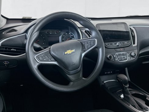 Used 2022 Chevrolet Malibu LT image 17