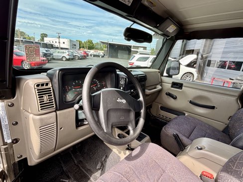 Used 2004 Jeep Wrangler Rubicon image 16