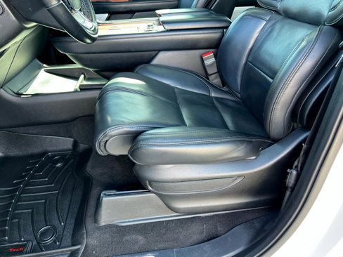 Used 2018 Lincoln Navigator Reserve w/ Technology Package image 18