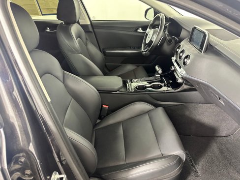 Used 2019 Kia Stinger image 19