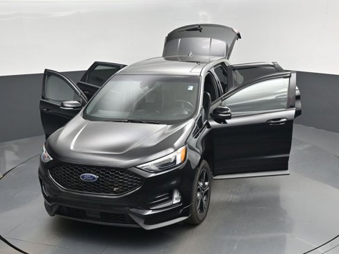 Used 2019 Ford Edge ST w/ Cold Weather Package image 37