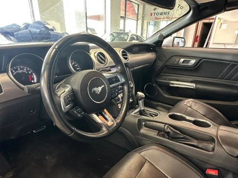 Used 2020 Ford Mustang Premium image 27