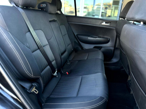Used 2019 Kia Sportage LX image 14