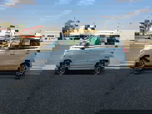 Used 2014 FIAT 500L Easy image 5