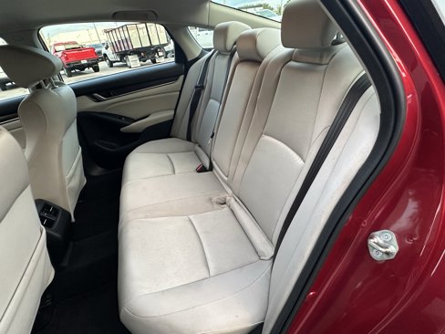 Used 2019 Honda Accord EX image 33