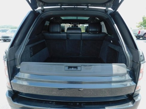 Used 2016 Land Rover Range Rover HSE image 11