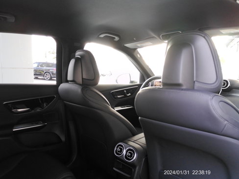 Certified 2025 Mercedes-Benz GLC 300 image 22