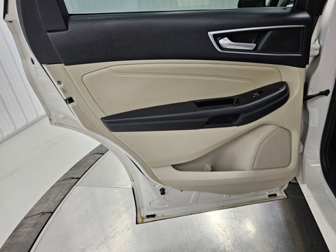 Used 2015 Ford Edge Titanium w/ Equipment Group 301A image 22