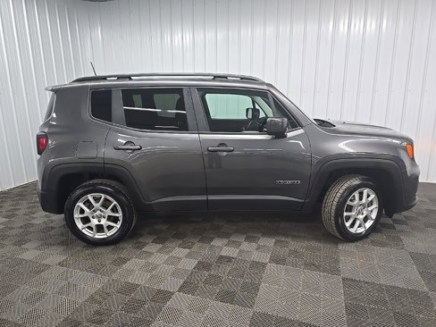 Used 2020 Jeep Renegade Latitude image 2