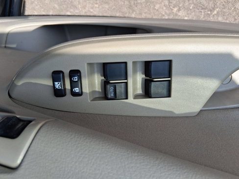 Used 2012 Toyota Corolla L image 26