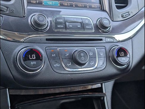 Used 2015 Chevrolet Impala LTZ image 16