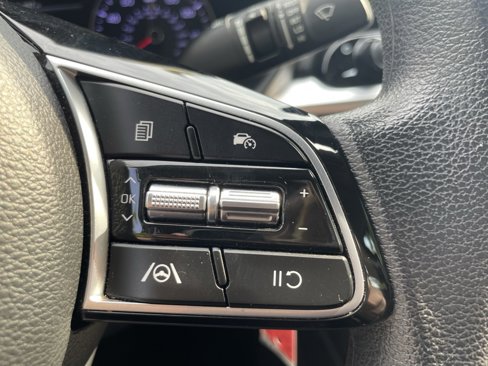 Used 2023 Kia Forte LXS image 12
