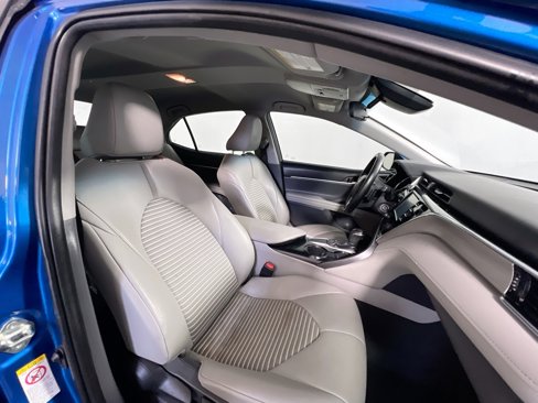 Used 2018 Toyota Camry SE image 31
