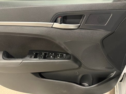 Used 2020 Hyundai Elantra SEL w/ Cargo Package (C1) image 13