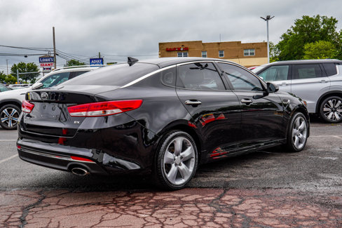 Used 2017 Kia Optima EX image 5