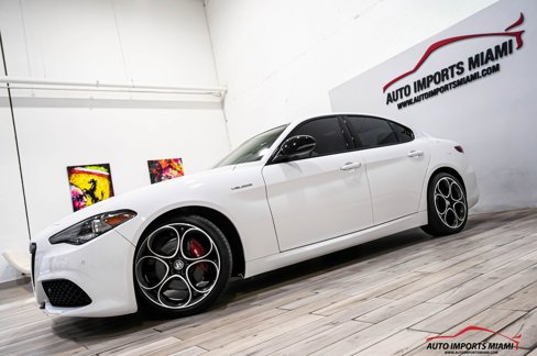 Used 2022 Alfa Romeo Giulia Veloce image 8