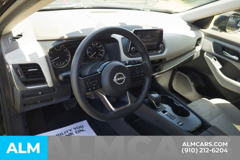 Used 2023 Nissan Rogue SV image 15