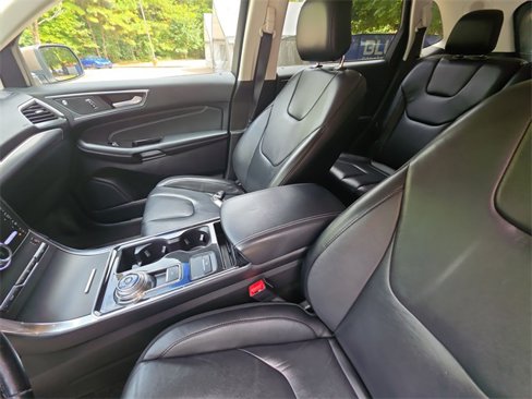 Used 2019 Ford Edge Titanium w/ Cold Weather Package image 21