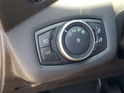 Used 2017 Ford Escape Titanium image 16