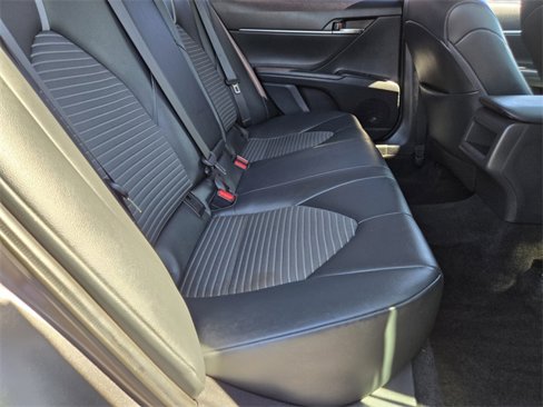 Certified 2019 Toyota Camry SE image 15
