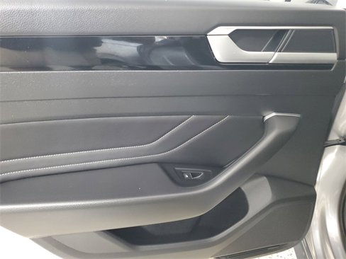 Used 2021 Volkswagen Arteon SE image 9