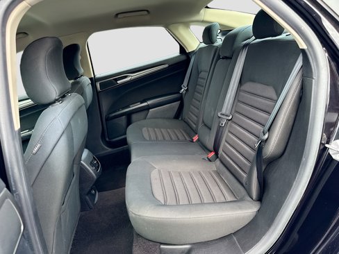 Certified 2019 Ford Fusion SE image 22