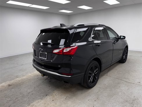 Used 2020 Chevrolet Equinox LT w/ Midnight Edition image 5