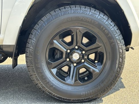 Used 2019 Toyota 4Runner SR5 Premium image 9