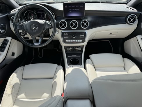 Used 2019 Mercedes-Benz CLA 250 image 13