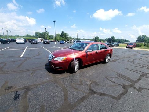 Used 2013 Chrysler 200 Limited w/ Sun/Sound Group image 11