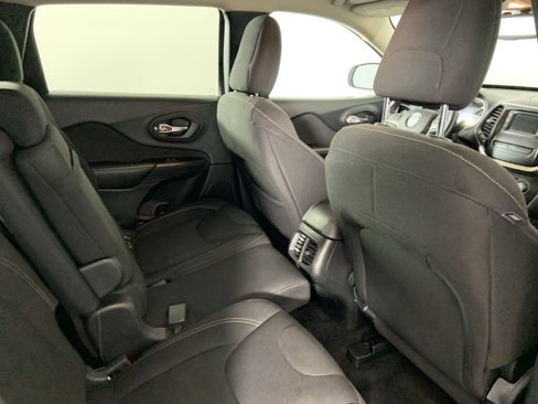 Used 2017 Jeep Cherokee Latitude w/ Safety/Convenience Group image 24