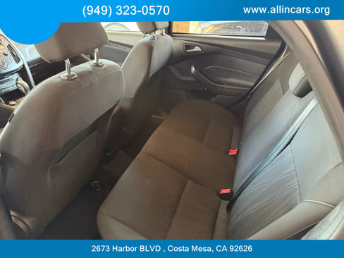 Used 2017 Ford Focus SE image 8