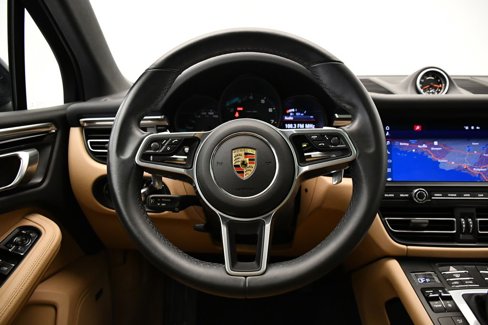Certified 2021 Porsche Macan image 26