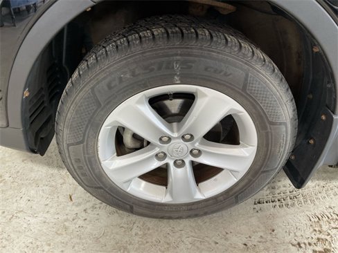 Used 2013 Toyota RAV4 XLE image 10