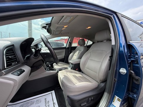 Used 2017 Hyundai Elantra Limited image 7