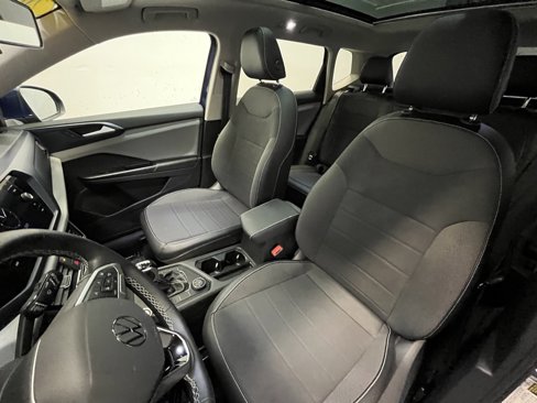 Used 2022 Volkswagen Taos SE image 11