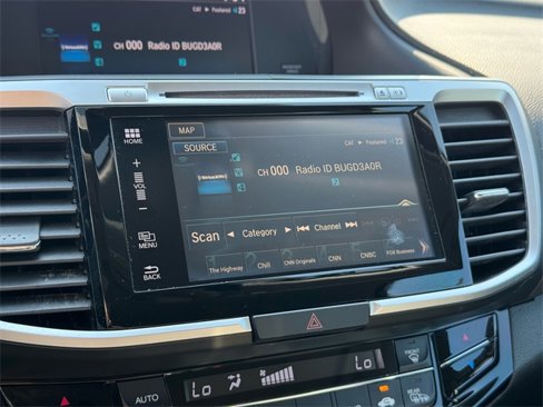Used 2016 Honda Accord Touring image 22