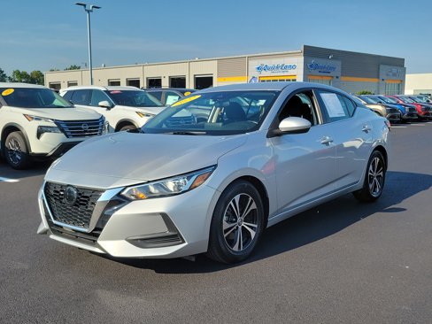 Used 2022 Nissan Sentra SV image 2