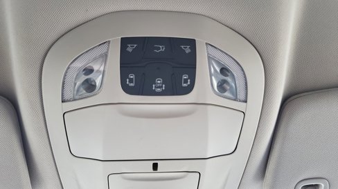 Used 2019 Chrysler Pacifica Touring-L image 35